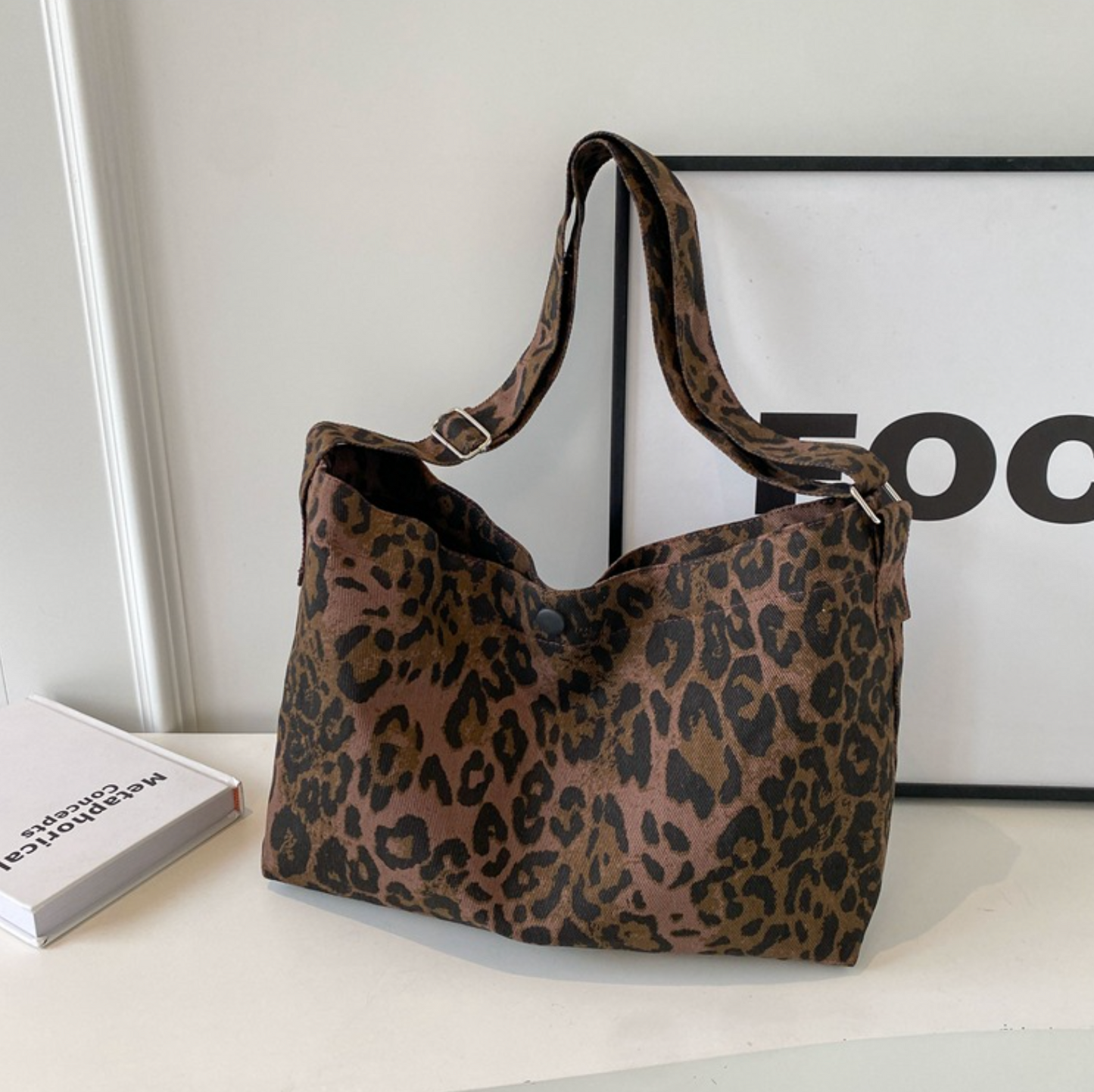 Chic Leopard Print Canvas Bag – Trendy 2024 Oversized Shoulder & Crossbody Tote