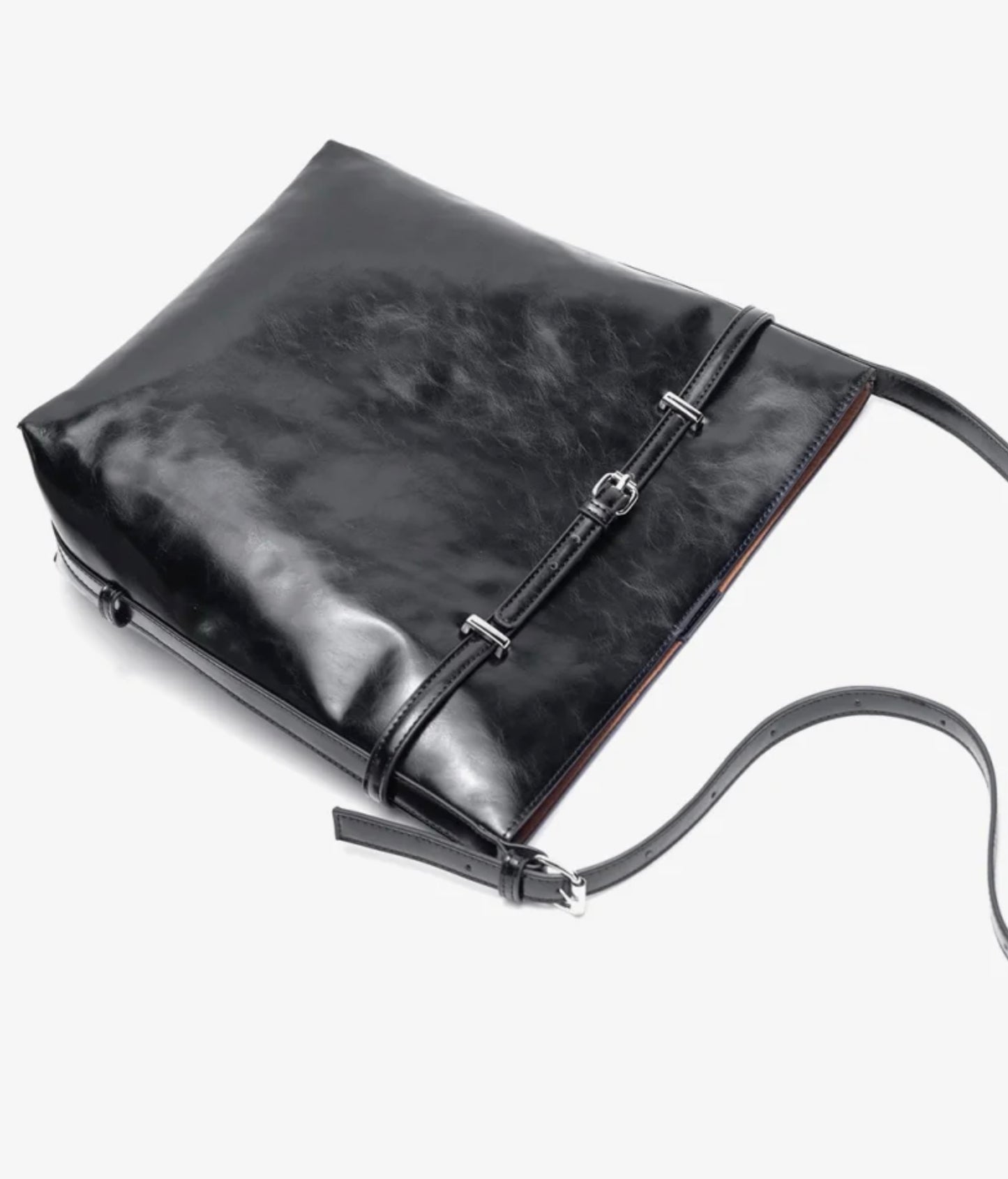 Minimalist Leather Shoulder Bag  Sleek & Functional