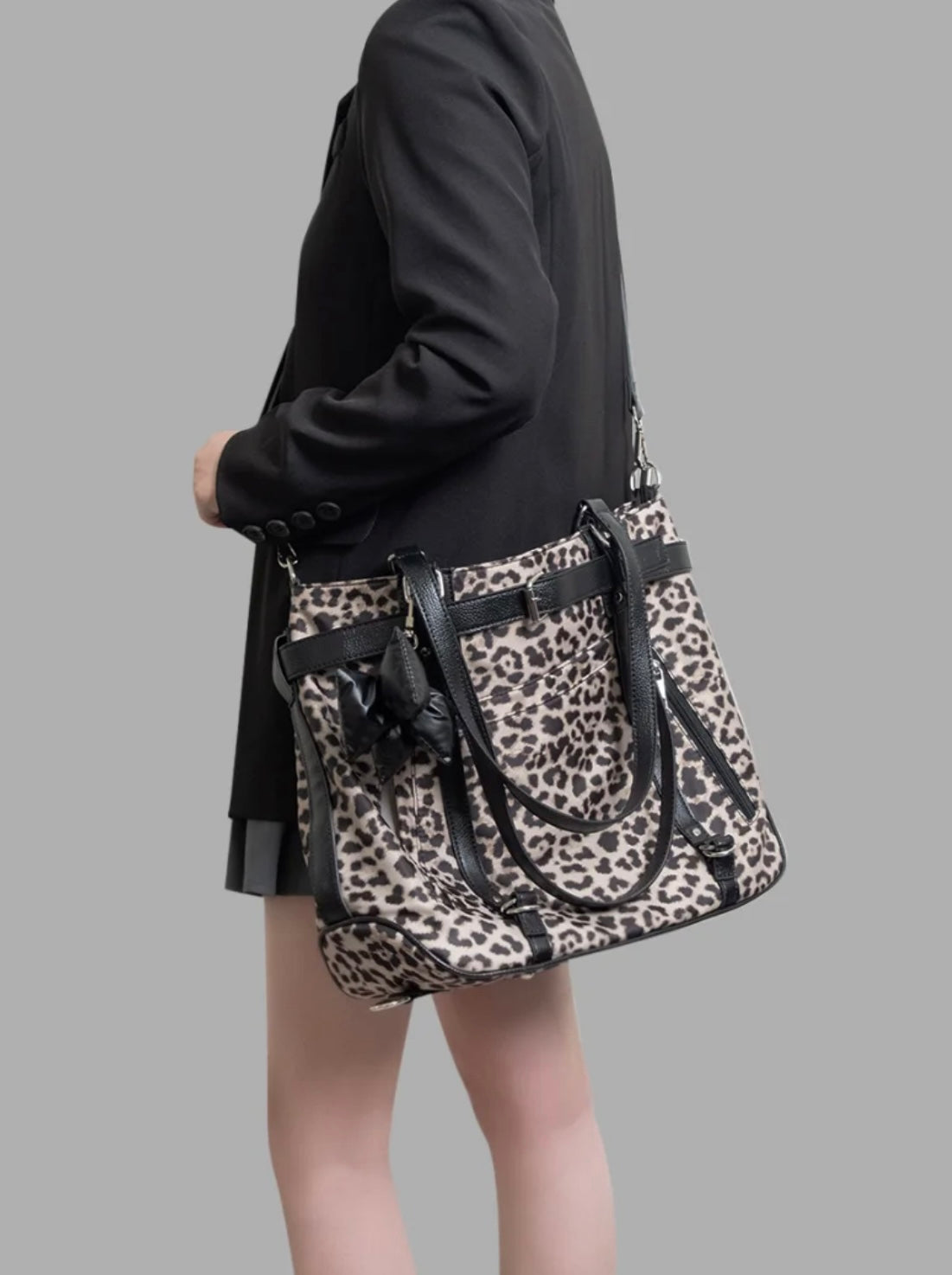 Stylish Leopard & Two-Tone Tote Bag  Spacious, Versatile & Chic